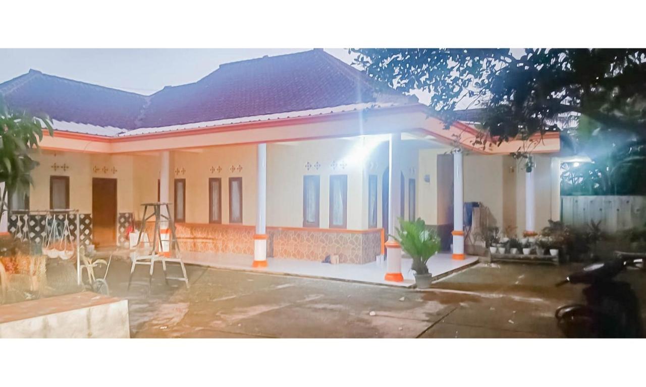 Homestay Bukit Pamoyanan 2 Redpartner Bukanagara 外观 照片